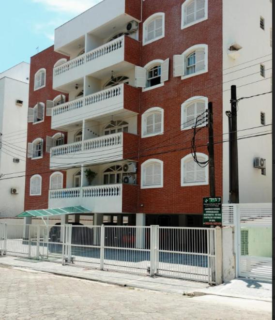 Apartamento Otima Localizacao กัวรูจา ภายนอก รูปภาพ